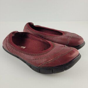 Earth Aspire Bordeaux Red Slip On Leather Flats 6B
